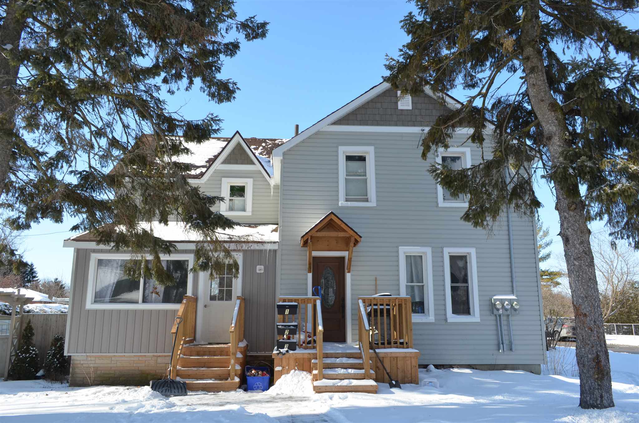 190 Victoria Avenue, Gananoque, Ontario (ID K21000330)