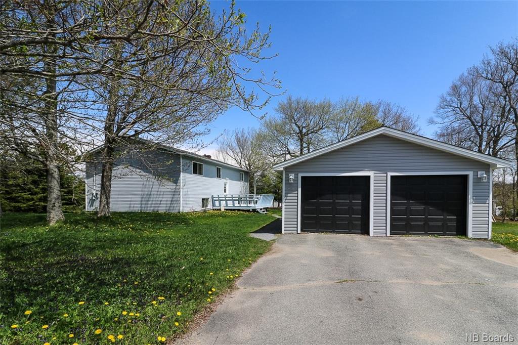 2 Ryan Drive, Rothesay, New Brunswick (ID NB040730)