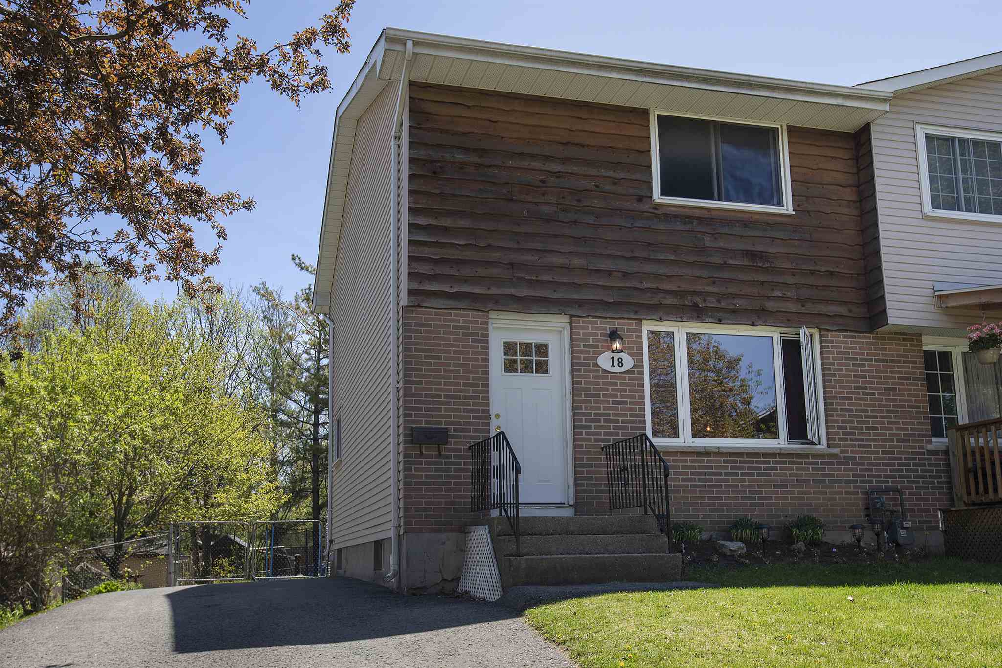 18 Carriage Court, Kingston, Ontario (ID K20002600)