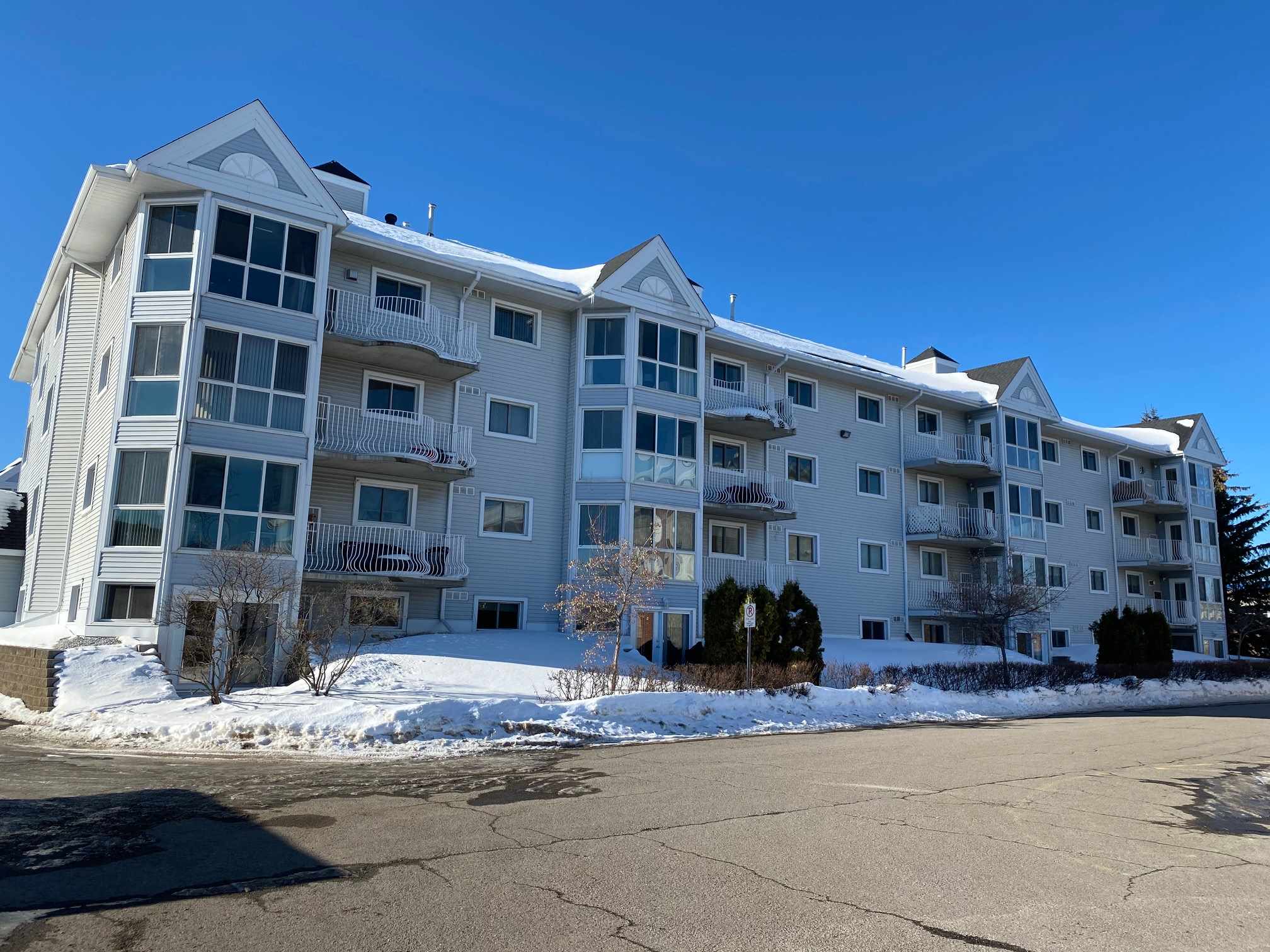 108 760 Gordon Street, Thunder Bay, Ontario (ID TB200266)