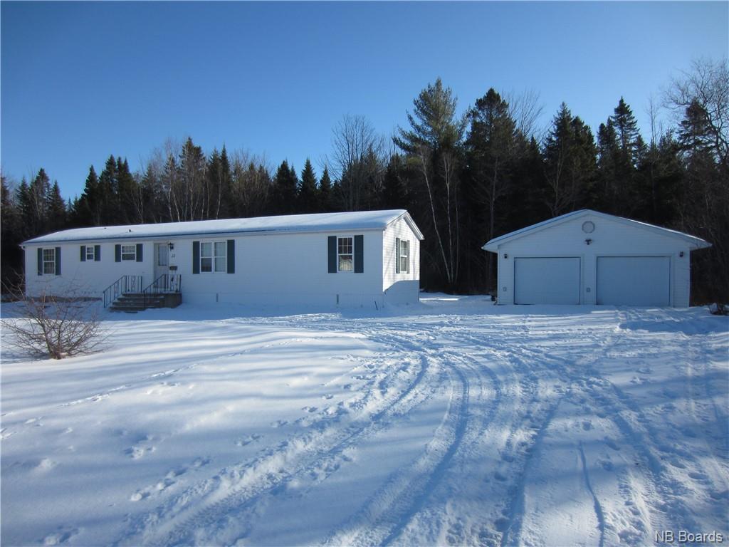 22 Maple Leaf Drive, Lincoln, New Brunswick (ID NB038270)