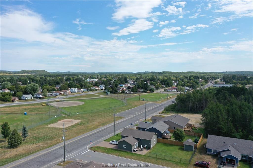 Queensway, Espanola, Ontario (ID 2126009)