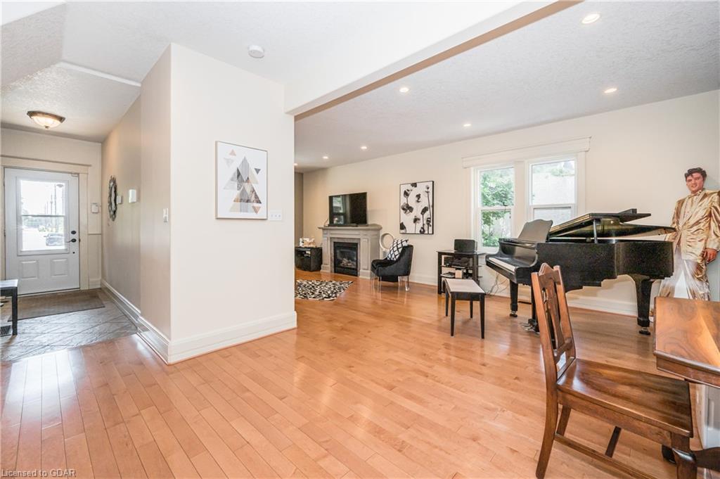 174 ALICE Street, Guelph, Ontario (ID 40132317) - image 7
