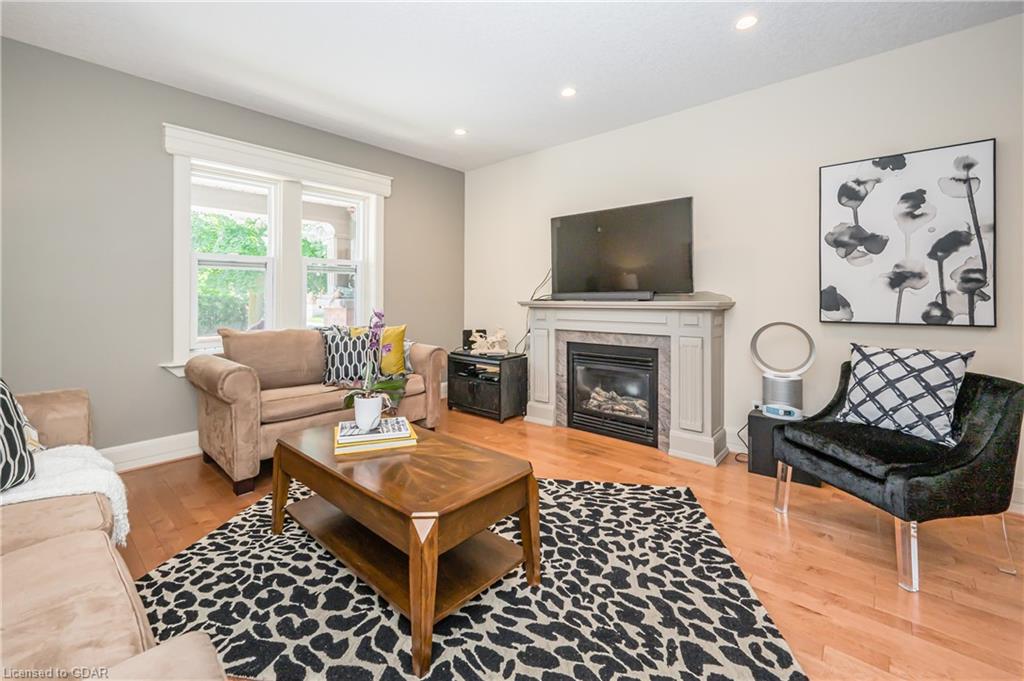174 ALICE Street, Guelph, Ontario (ID 40132317) - image 11