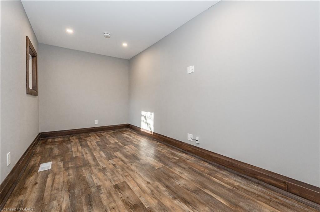 27 GREEN Street, Guelph, Ontario (ID 40085910) - image 32