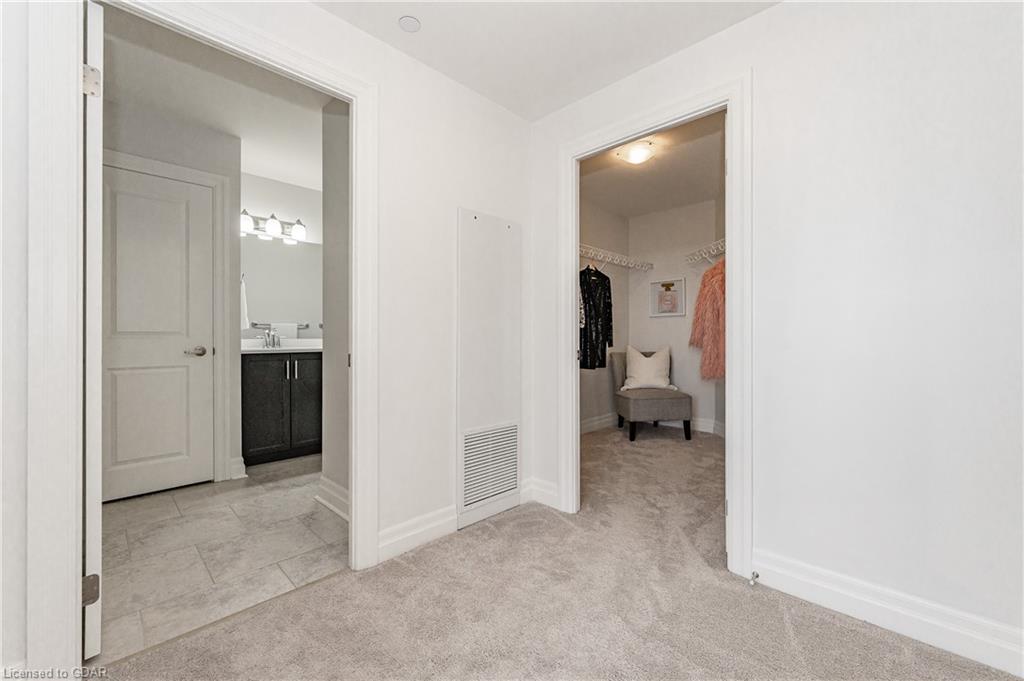 150 WELLINGTON Street E Unit# 1304, Guelph, Ontario (ID 40251522) - image 23