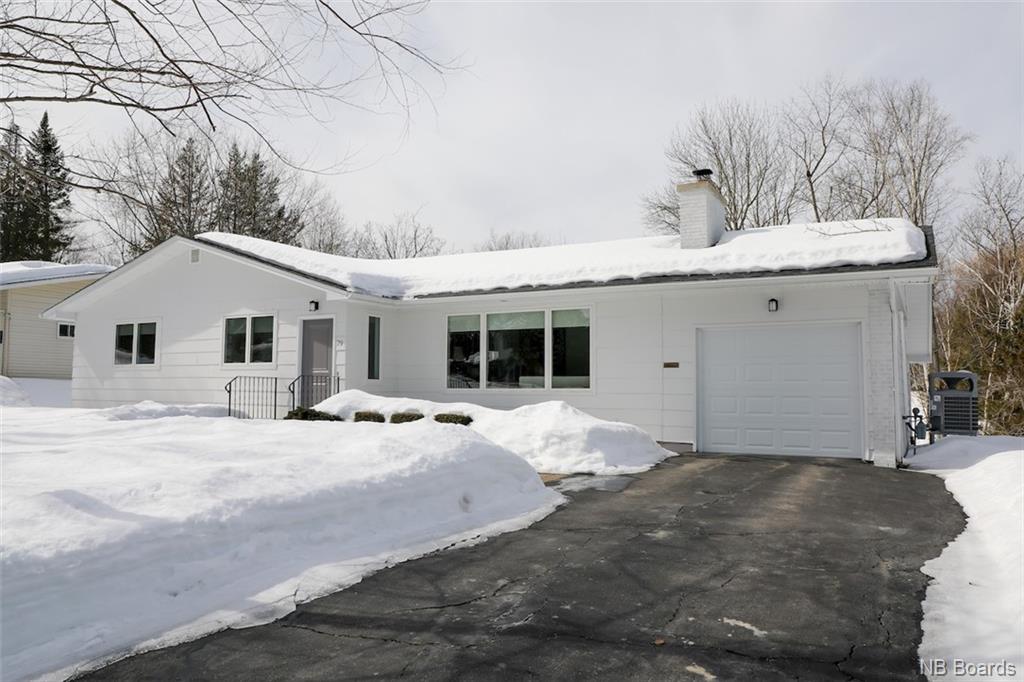 79 Colonial Heights, Fredericton, New Brunswick (ID NB084622)