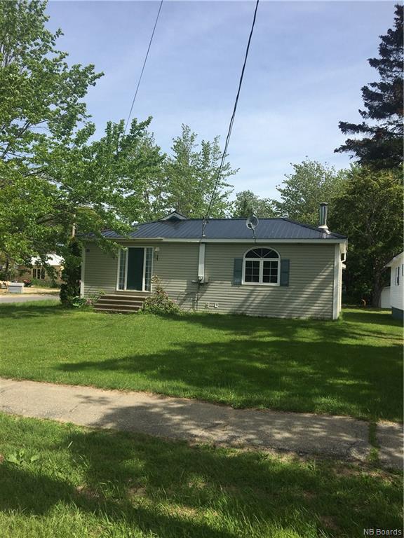 56 Lake Avenue, Mcadam, New Brunswick (ID NB044644)