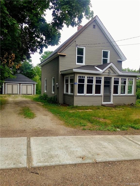 16 Lake Avenue, Mcadam, New Brunswick (ID NB045174)
