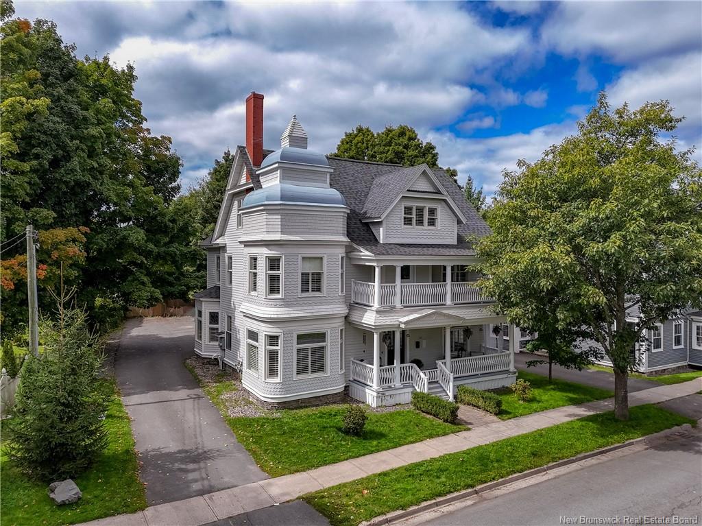 82 Waterloo Row, Fredericton, New Brunswick (ID NB104499)