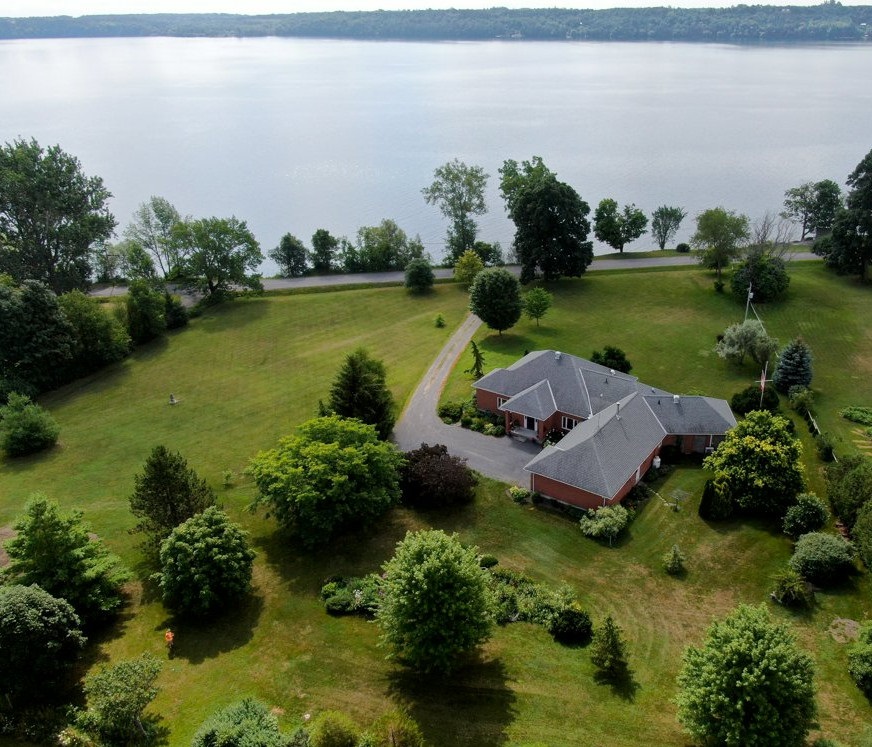 327 Bayshore Road, Napanee, Ontario (ID K20004203)