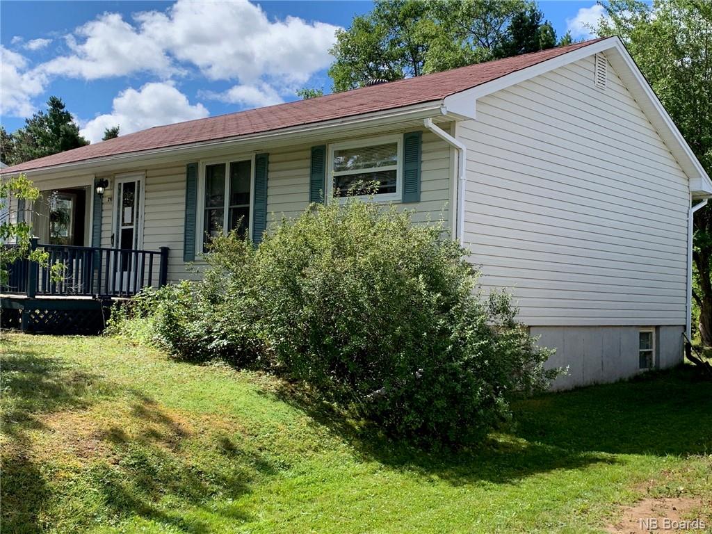 291 Canterbury Drive, Fredericton, New Brunswick (ID NB049016)