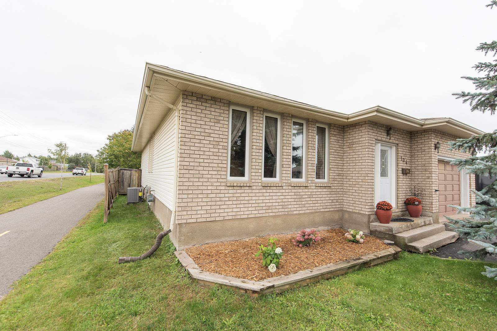 104 Crystal Street, Thunder Bay, Ontario (ID TB193055)