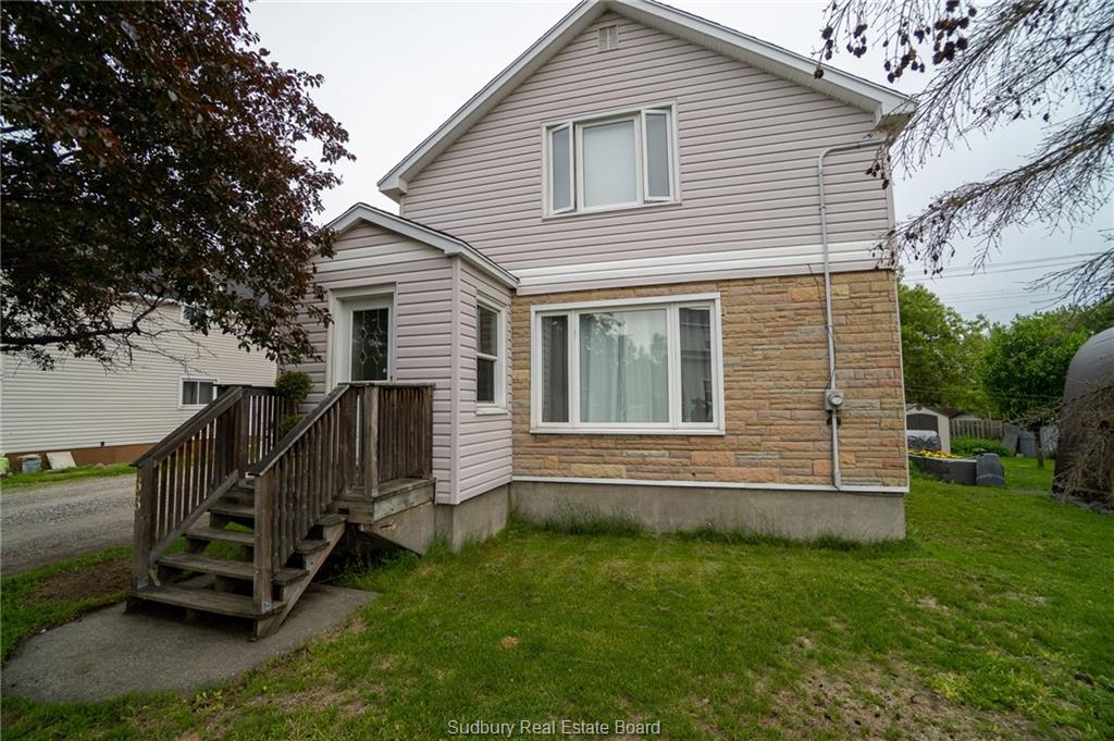 33 Collins Drive, Copper Cliff, Ontario (ID 2085796)