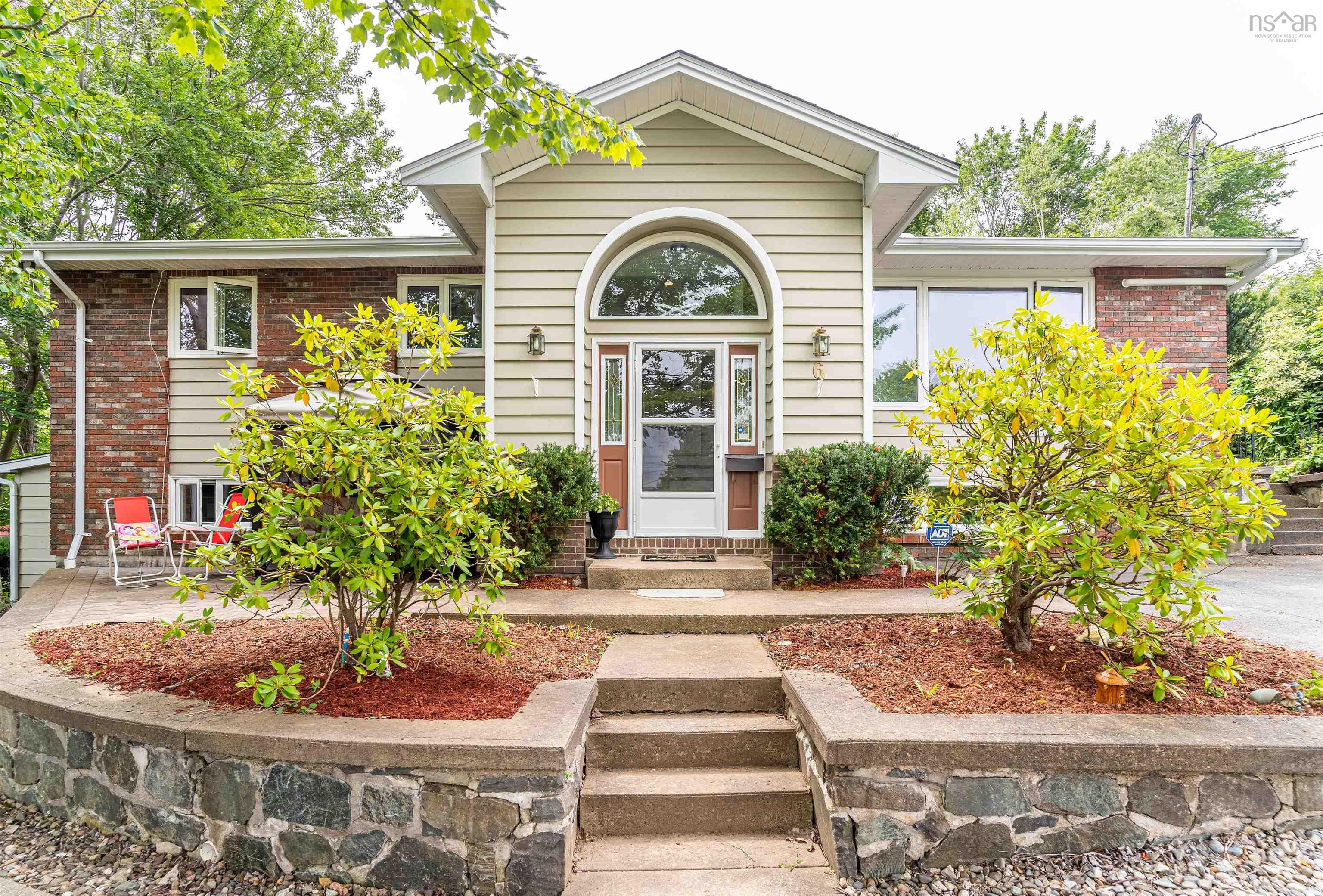 6 Robin Street, Halifax, Nova Scotia (ID 202219289)