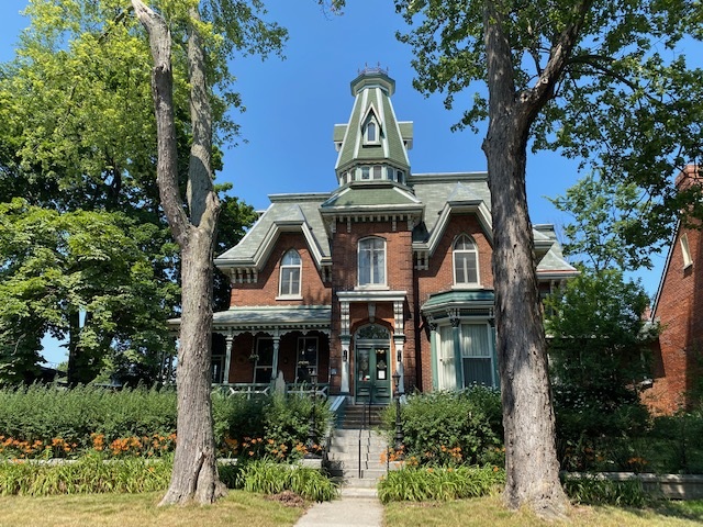 24 Sydenham Street, Kingston, Ontario (ID K21001244)