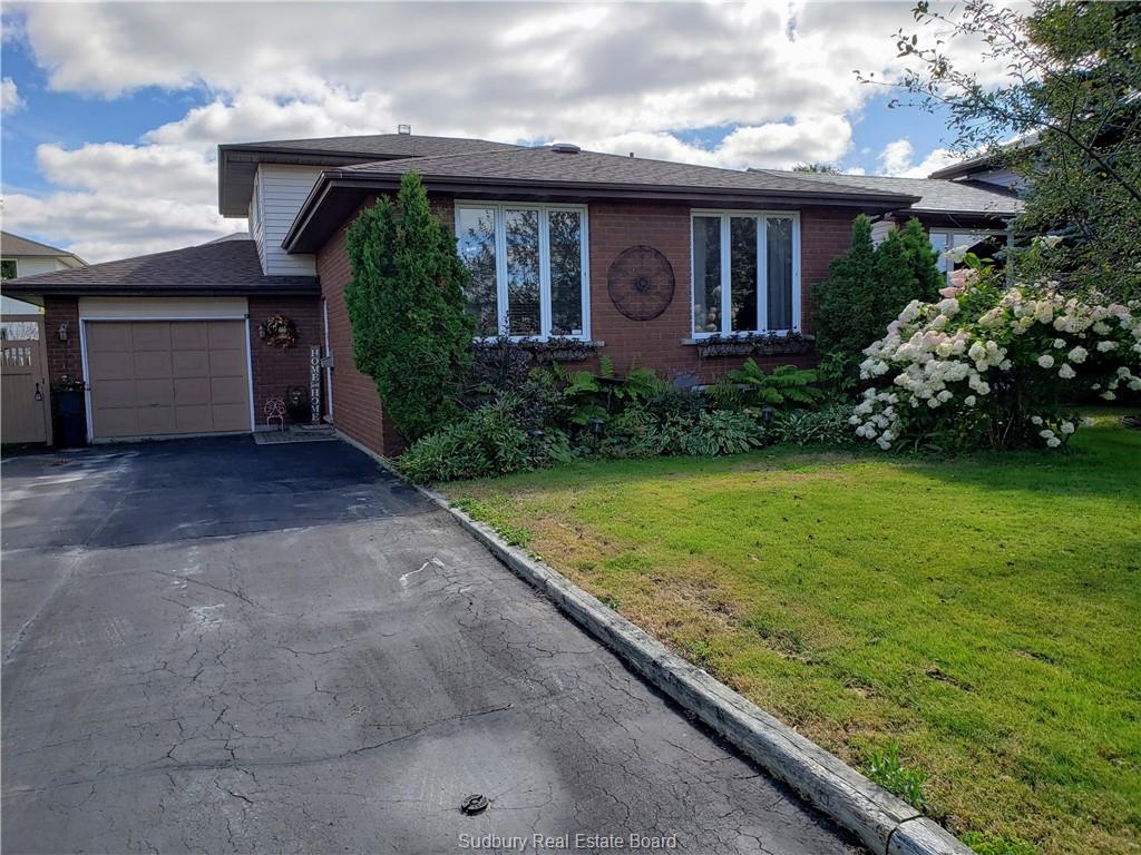 50 Chantal Crescent, Garson, Ontario (ID 2080577)