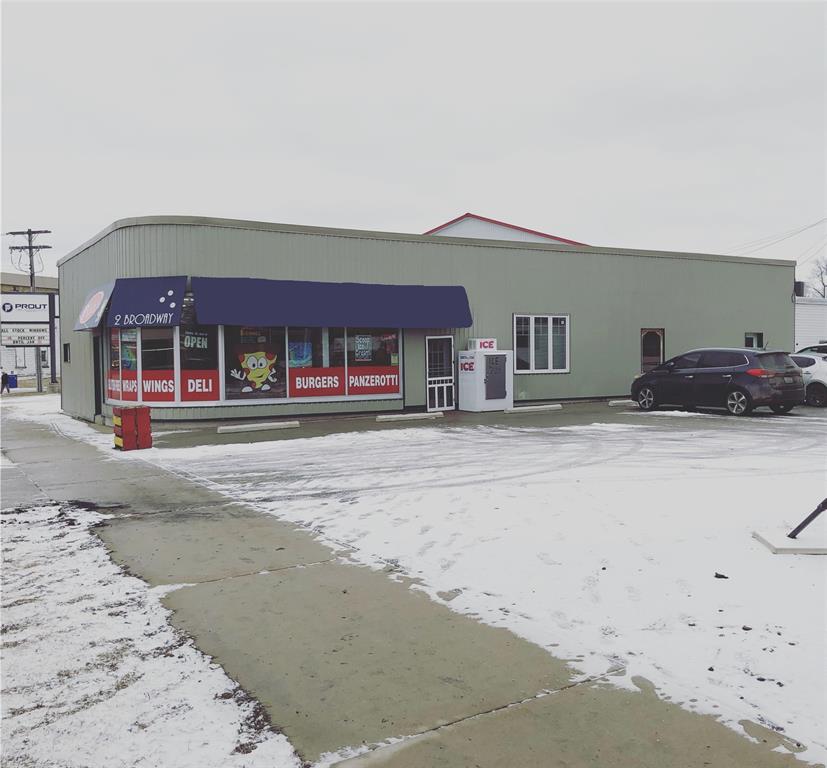 2 BROADWAY Street, Lambton Shores, Ontario (ID 20002107)