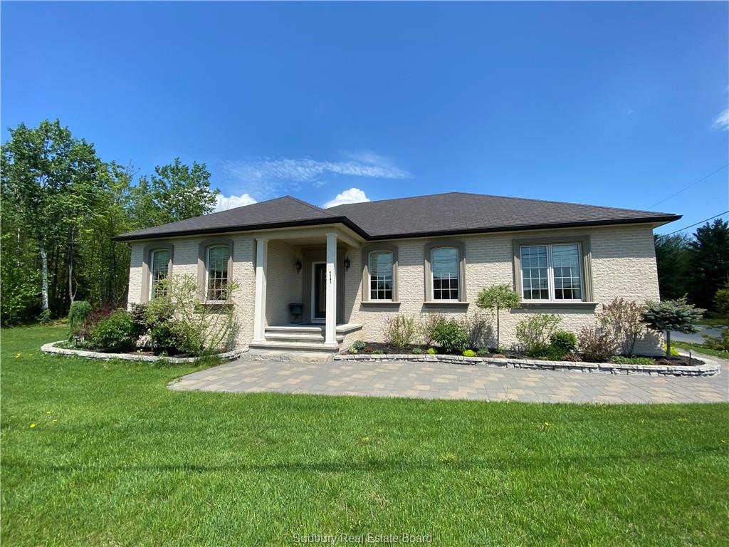 717 Bedford Court, Sudbury, Ontario (ID 2084884)