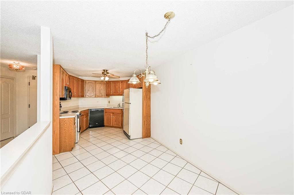 24 MARILYN Drive Unit# 304, Guelph, Ontario (ID 30809034) - image 11