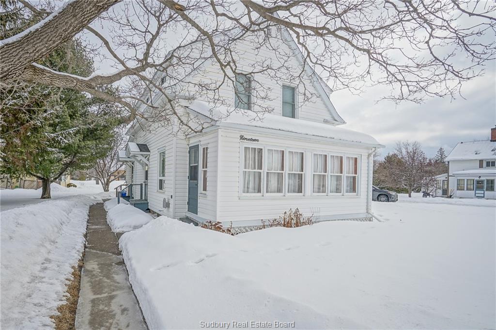 19 Godfrey Drive, Copper Cliff, Ontario (ID 2084256)