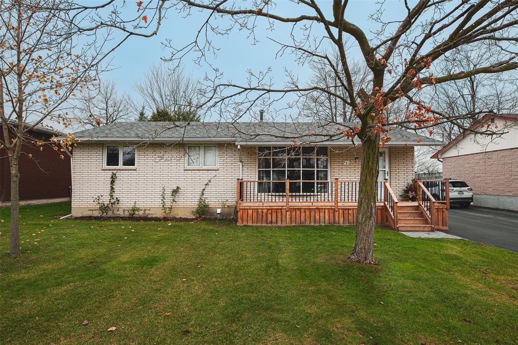 481 MAUDE Street, Petrolia, Ontario (ID 23001709)