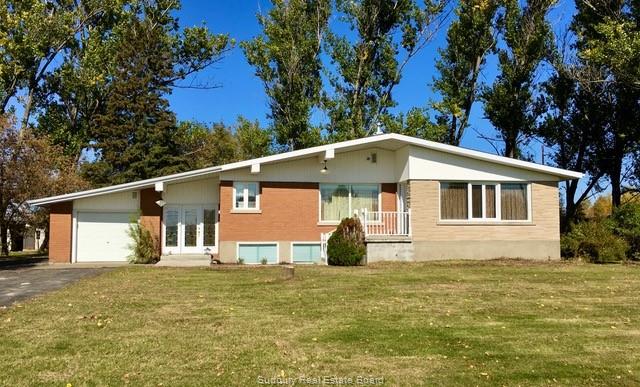 2884 Main, Blezard, Ontario (ID 2083211)