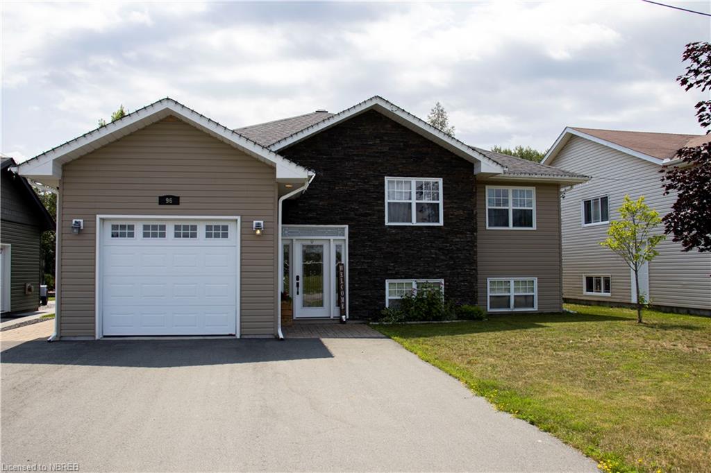 96 RIVERFRONT Drive, Sturgeon Falls, Ontario (ID 40142759)