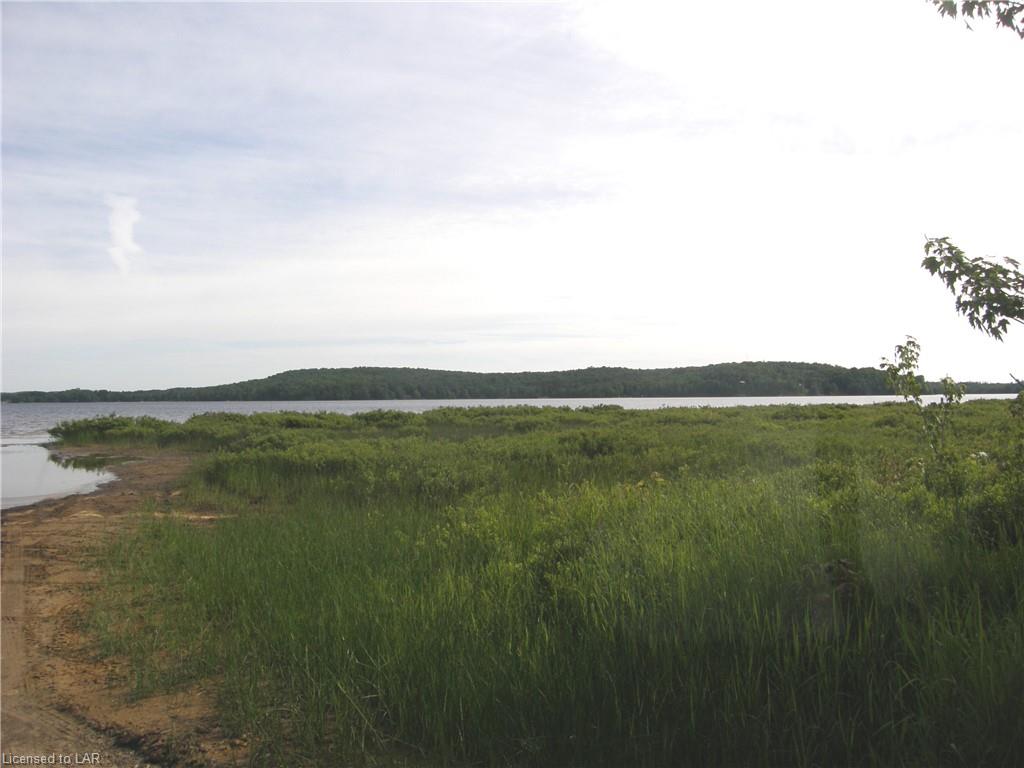 KENT Road, Burk's Falls, Ontario (ID 40090007)