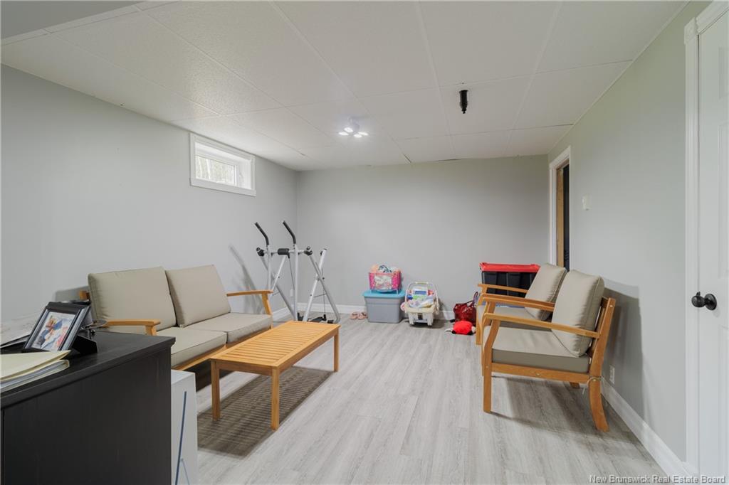 949 West River Road (ID NB103534)