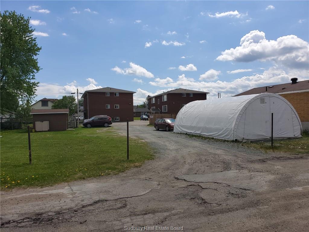 28 Elm Street, Chelmsford, Ontario (ID 2095461)