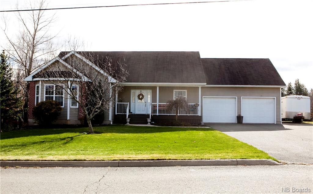 124 Strong Street, Woodstock, New Brunswick (ID NB081972)