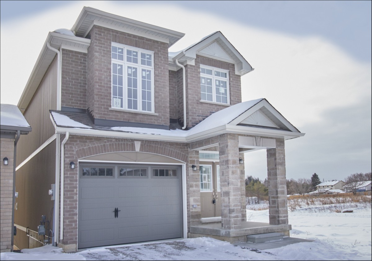 35 COLDBROOK Drive, Millbrook, Ontario