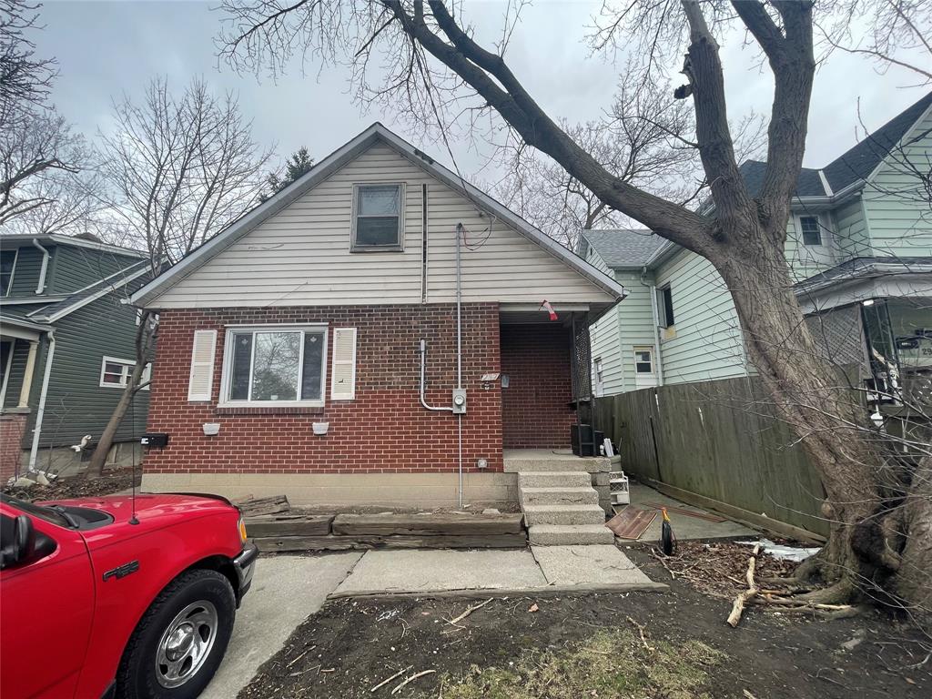 292 CHRISTINA Street South Unit# MN FLR, Sarnia, Ontario (ID 23004158)