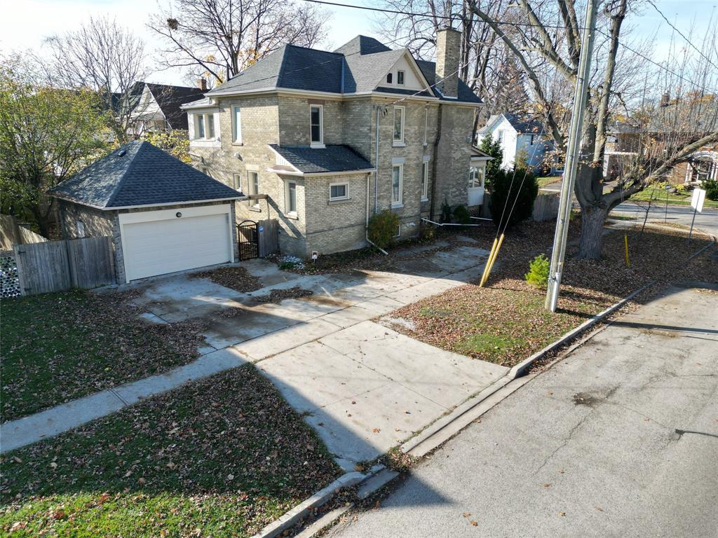 122 FORSYTH Street North Unit# 2 WEST, Sarnia, Ontario (ID 23008772)