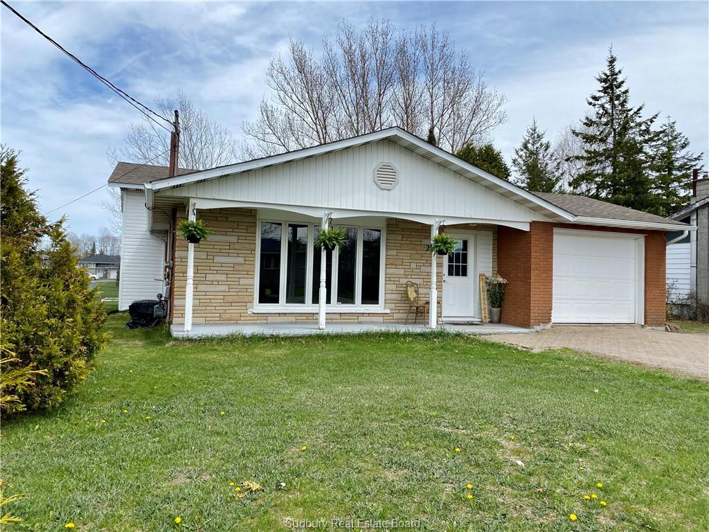 2098 BERTHIAUME Street, Chelmsford, Ontario (ID 2085352)