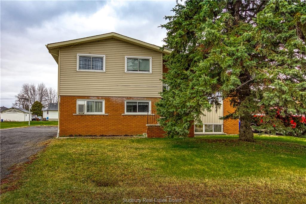 61 St-Agnes Street, Azilda, Ontario (ID 2090432)
