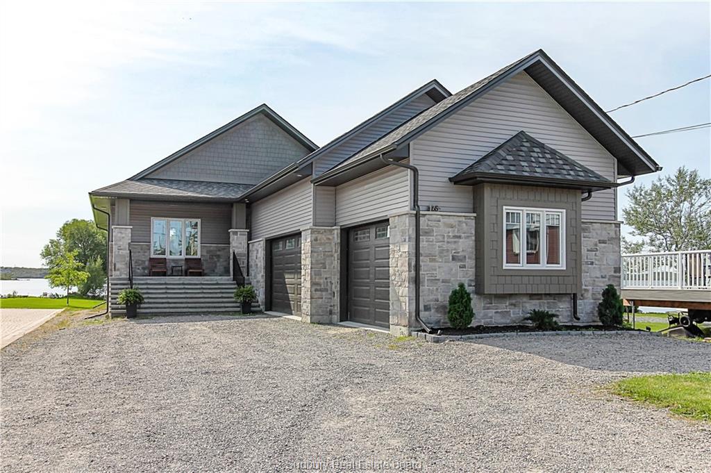 65 Laurier Street E, Azilda, Ontario (ID 2092431)