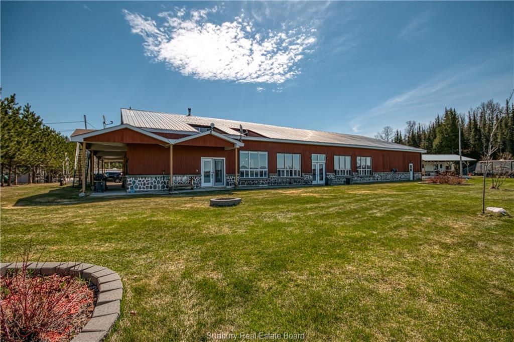 42 Elk's Club Road, Onaping, Ontario (ID 2101590)