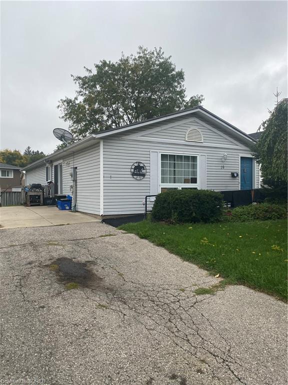 18 SIMSON Avenue, Simcoe, Ontario (ID 40173499)