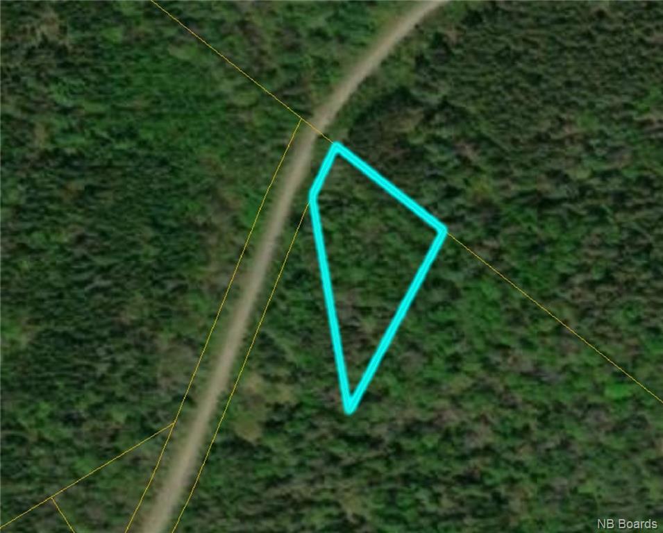 -- Blue Mountain Road, Central Greenwich, New Brunswick (ID NB086202)