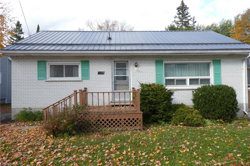 320 MISSISSAGA Street W, Orillia, Ontario (ID 230006)