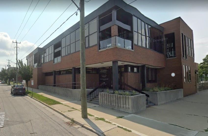 140 FRONT Street South, Sarnia, Ontario (ID 23022915)