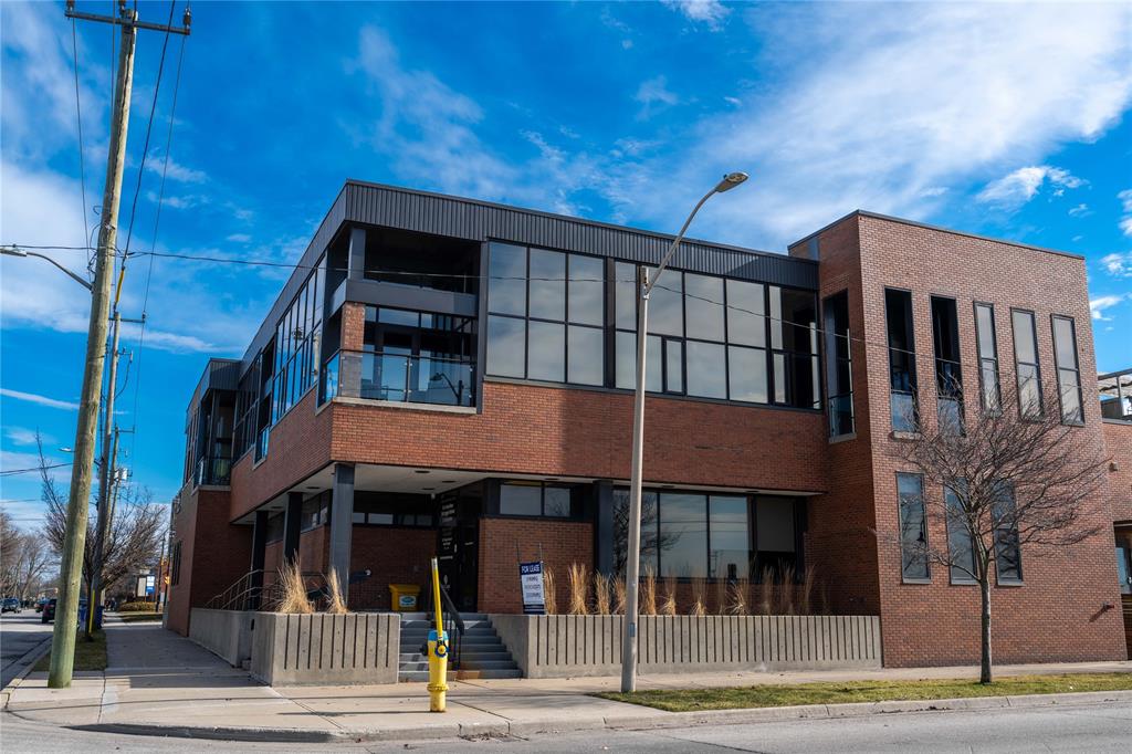 140 FRONT Street, Sarnia, Ontario (ID 24027172)