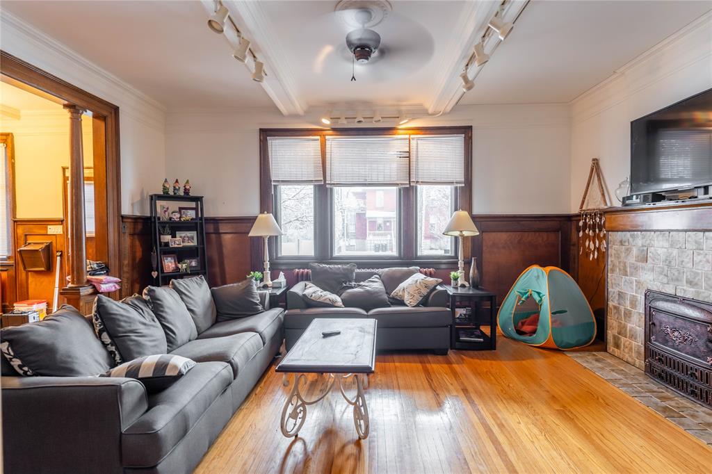 140 FRONT Street, Sarnia, Ontario (ID 24027172)