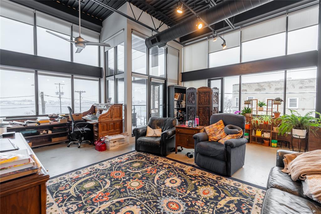 140 FRONT Street, Sarnia, Ontario (ID 24027172)