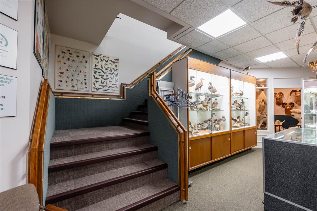 223 CHRISTINA Street North, Sarnia, Ontario (ID 25007113)