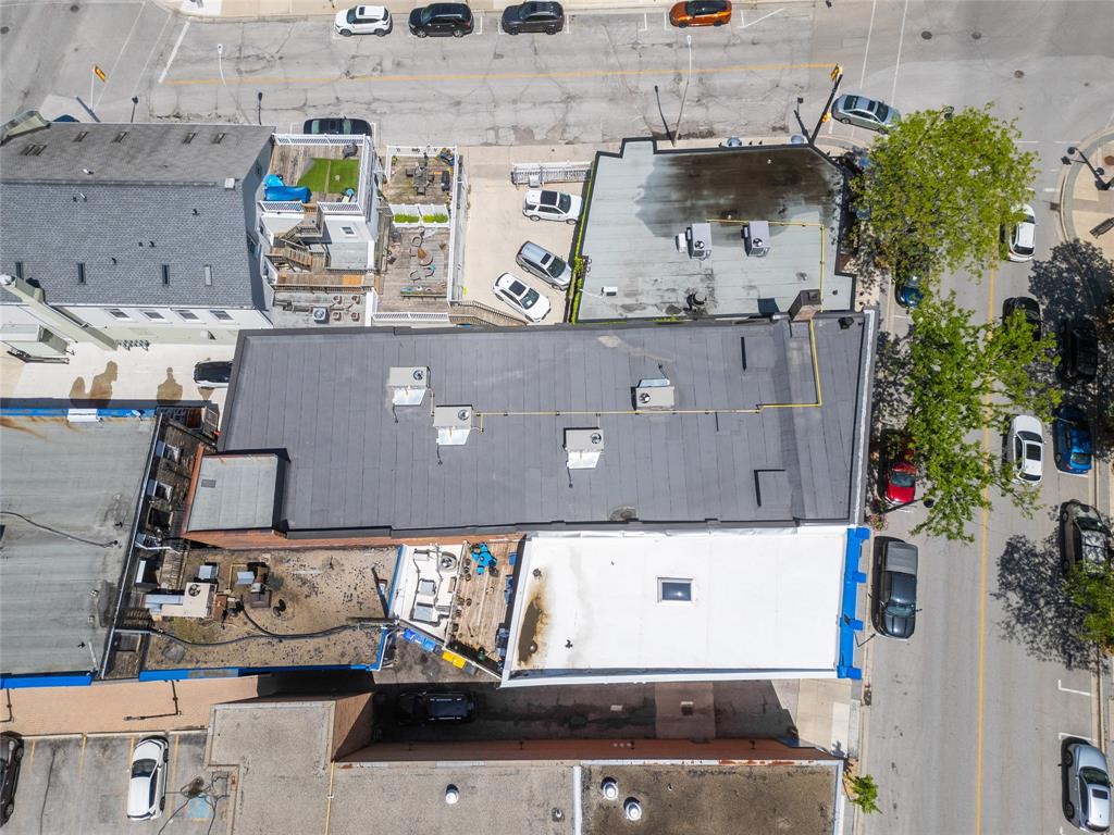 223 CHRISTINA Street North, Sarnia, Ontario (ID 25007113)