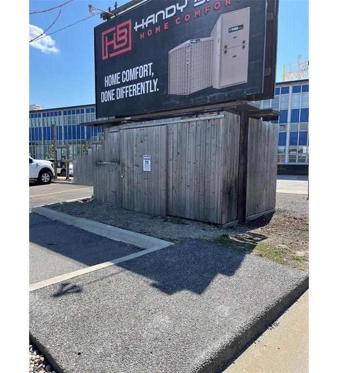 110 DAVIS Street, Sarnia, Ontario (ID 25015648)