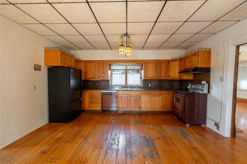 223 GEORGE Street, Sarnia, Ontario (ID 25015851)